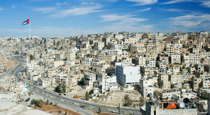 طقس معتدل صباحاً و بارد ليلاً مع ظهور غيوم على ارتفاعات منخفضة