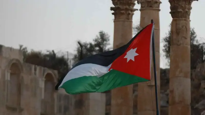 عاجل | موازنة 2025: التحدي الأول لحكومة جعفر حسّان