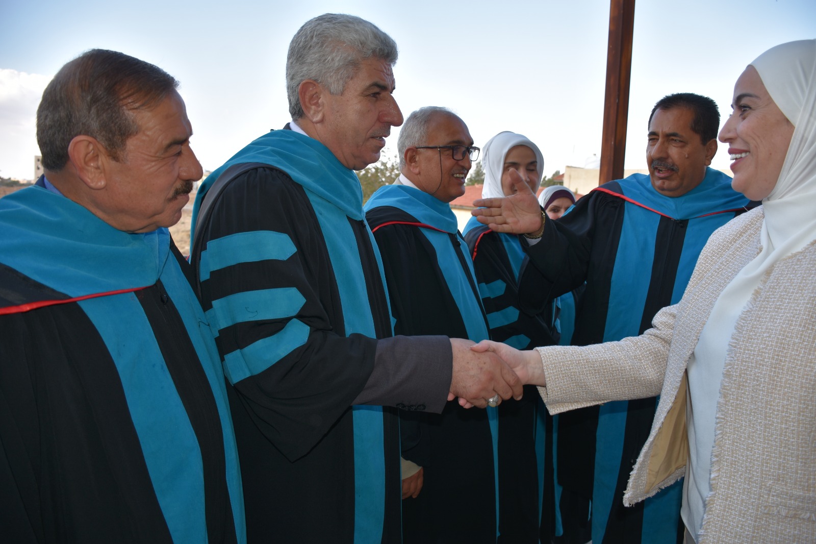 وزيرة التنمية الاجتماعية ترعى احتفال جامعة جدارا بتخريج الفوج "13" من طلبتها