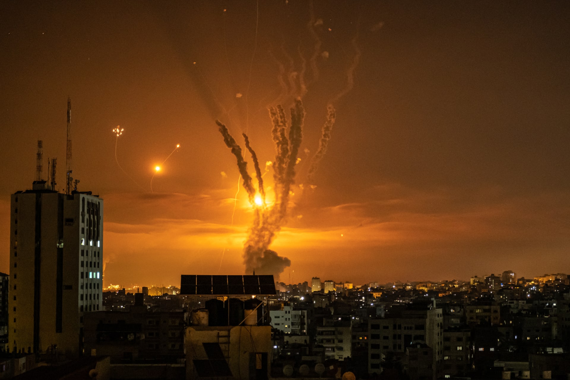 صفارات إنذار عسقلان تنبئ بإطلاق صواريخ من غزة