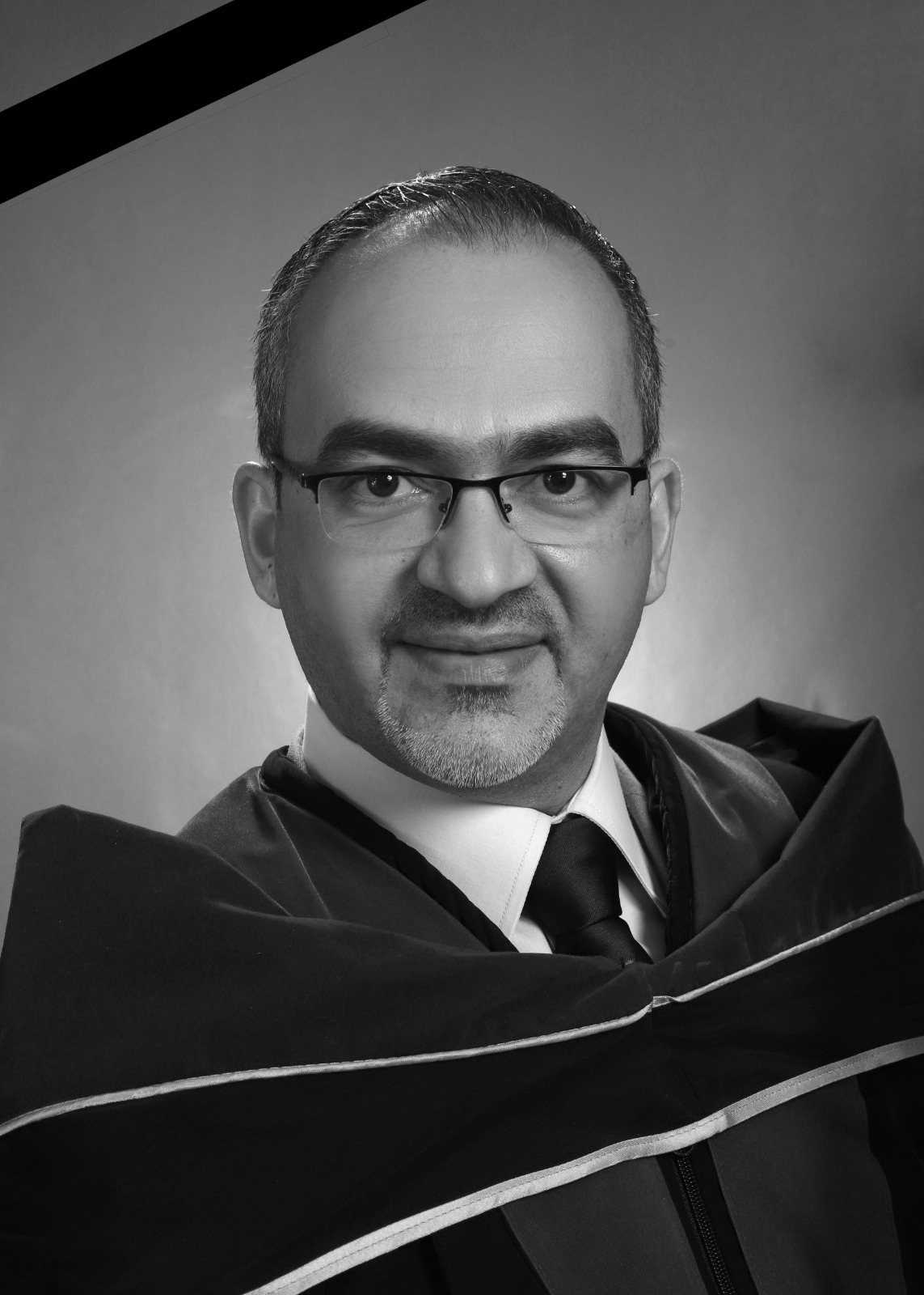 صورة حول : جامعة البترا تنعى الدكتور طراد محمد الملاحمة جامعة البترا تنعى الدكتور طراد محمد الملاحمة