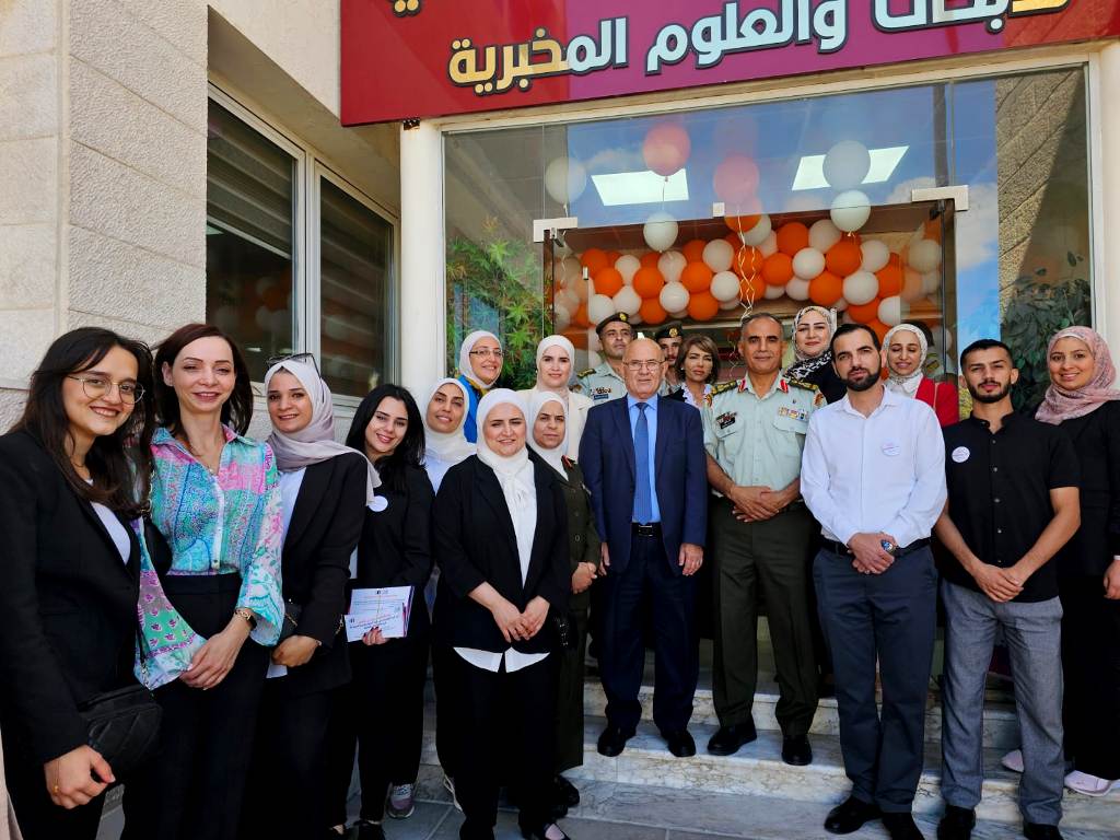 صورة حول : كلية العلوم الطبية المساندة في عمان الأهلية تنظم يوم التغيير كلية العلوم الطبية المساندة في عمان الأهلية تنظم يوم التغيير