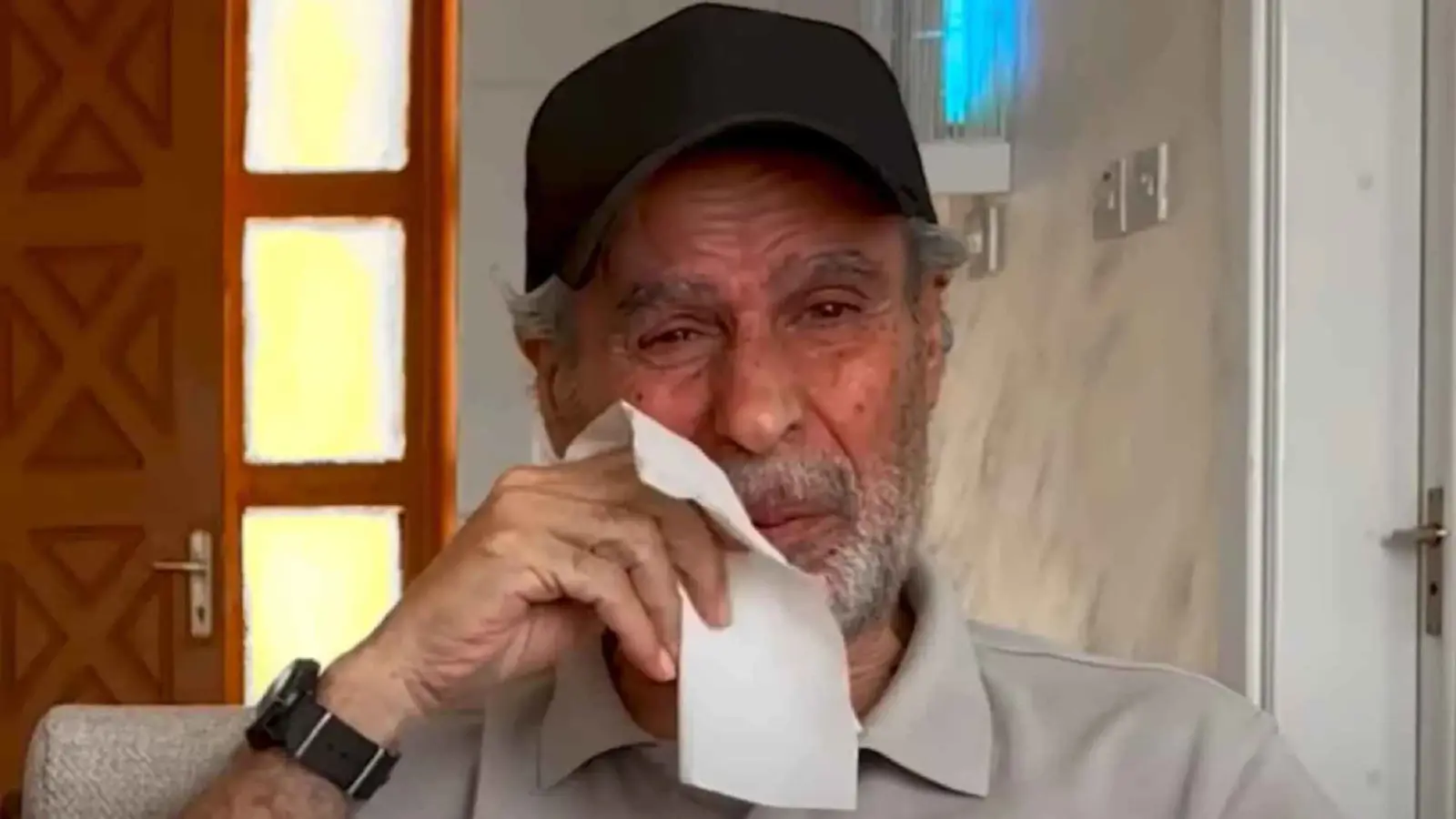 وزير الثقافة يتابع حالة المخرج الاردني حسين دعيبس