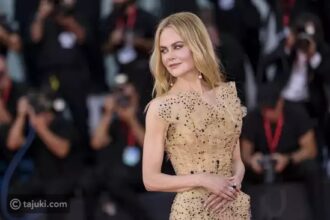 نيكول كيدمان تبهر الحضور بإطلالة فاخرة في مهرجان فينيسيا السينمائي 2024