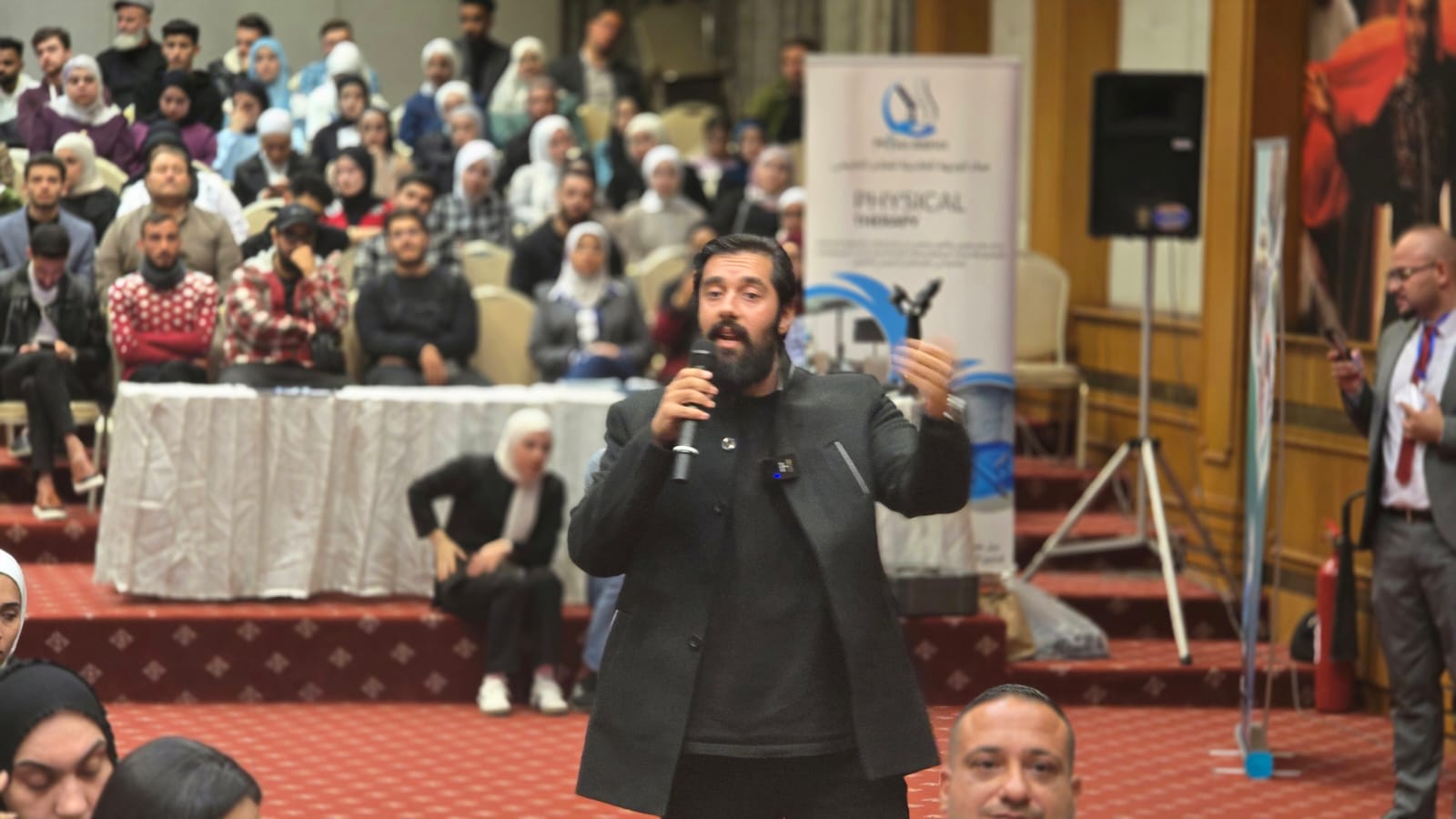 أكاديمية آن تنظم حفلاً شبابياً بعروض أدبية مميزة ومحاضرات توعوية