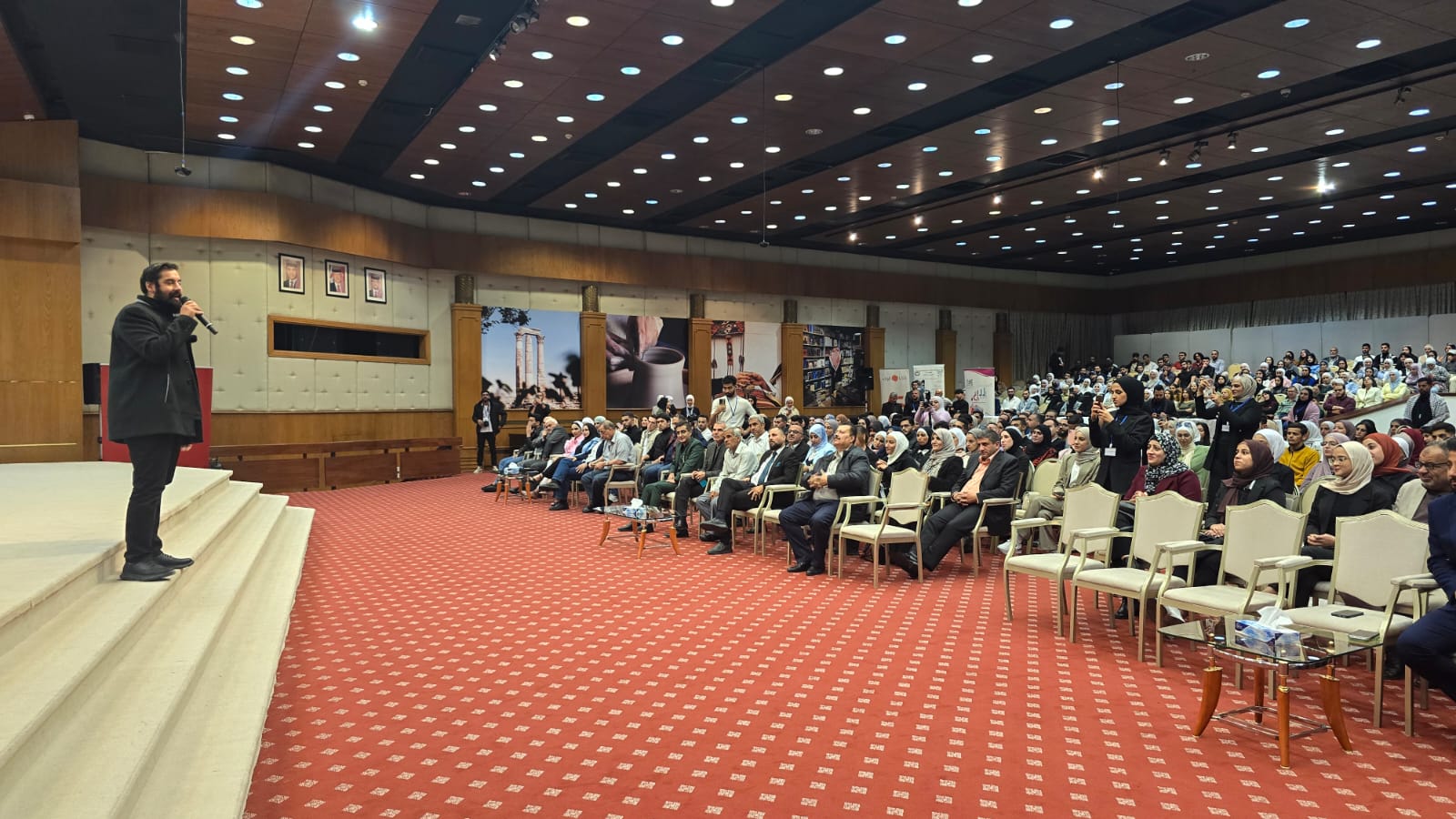 أكاديمية آن تنظم حفلاً شبابياً بعروض أدبية مميزة ومحاضرات توعوية