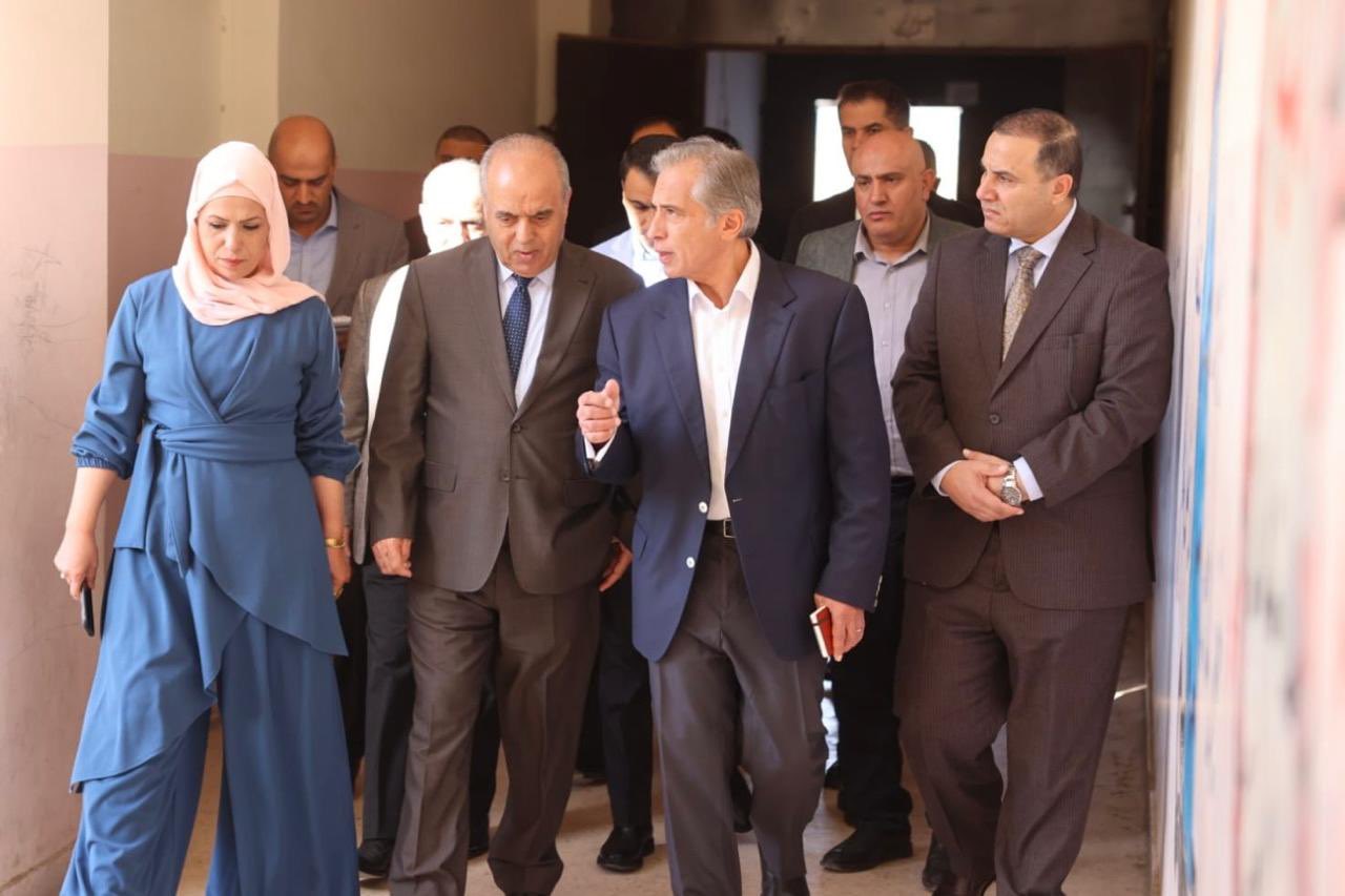 جعفر حسان يتفقد المدارس في رصيفة و يلتقي بالمعلمين والطلبة