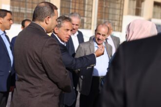 جعفر حسان يتفقد المدارس في رصيفة و يلتقي بالمعلمين والطلبة