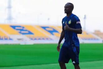 ساديو ماني يثير غضب جماهير النصر ( فيديو)