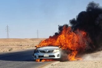 احتراق سيارة بالكامل على نزول العدسية (فيديو)