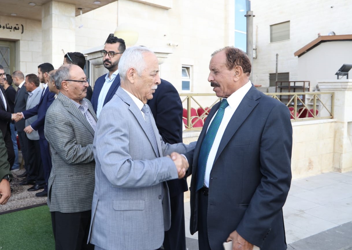 مندوبا عن الملك وولي العهد.. العيسوي يعزي العدوان والطبيشي