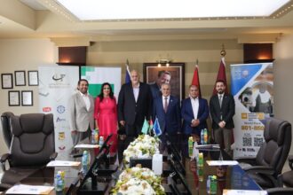 عمان الأهلية تَنضمّ إلى عالم البطاقات الذكية مع بنك القاهرة عمان