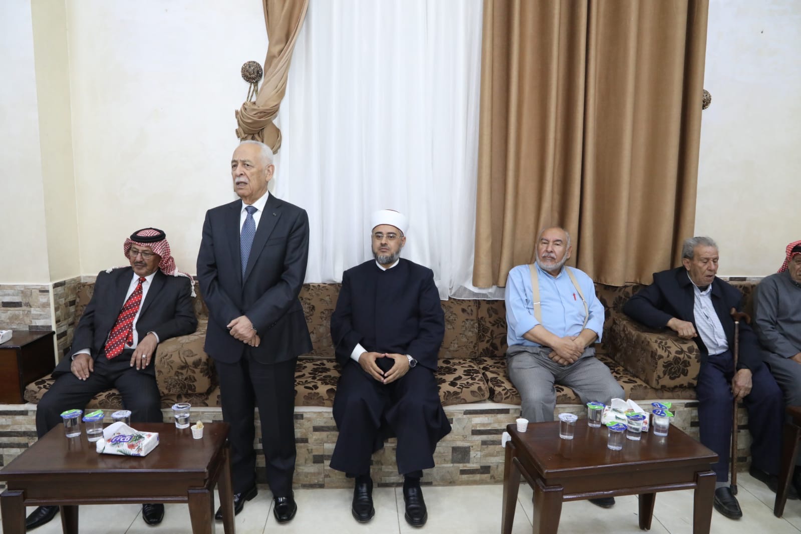 *مندوبا عن الملك وولي العهد.. العيسوي يعزي المعايطة والهبارنة والدوايمة*