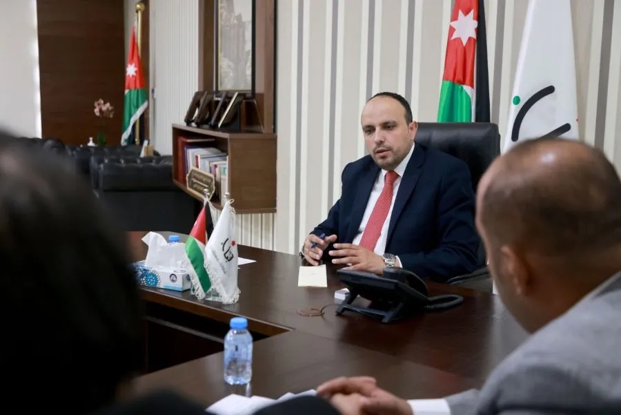الشباب الأردني يفتخرون بدور الملك في دعم غزة والدفاع عن القضية الفلسطينية