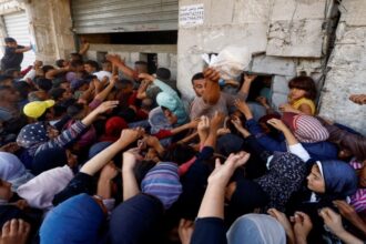 حملة "غزة لنا فيها أخوة" من وقف ثريد لتوزيع مليوني وجبة في غزة