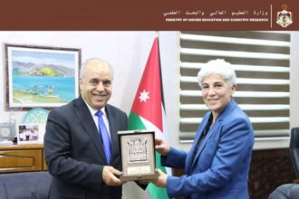 تعزيز التعاون الأكاديمي بين الأردن وتونس: وزير التعليم العالي يلتقي السفيرة التونسية