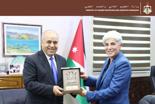 تعزيز التعاون الأكاديمي بين الأردن وتونس: وزير التعليم العالي يلتقي السفيرة التونسية