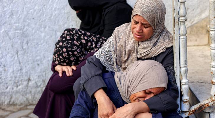 عدد من الشهداء ووقوع إصابات بين المدنيين.