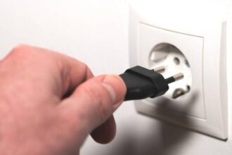 فصل مبرمج للكهرباء عن مناطق