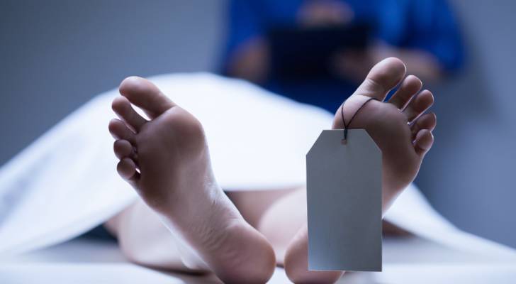 العثور على جثة رجل مطعون في عمان والتحقيقات جارية لكشف ملابسات الجريمة