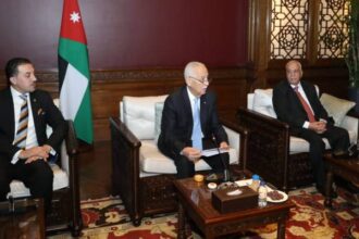 لقاء رئيس الديوان الملكي الهاشمي مع وفد عشيرة الطعاني: تأكيد الموقف الأردني الثابت تجاه قضايا الأمة