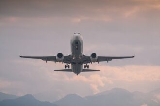 تغريم شركة طيران 4 ملايين .. وما علاقة اليهود بالتغريم ؟