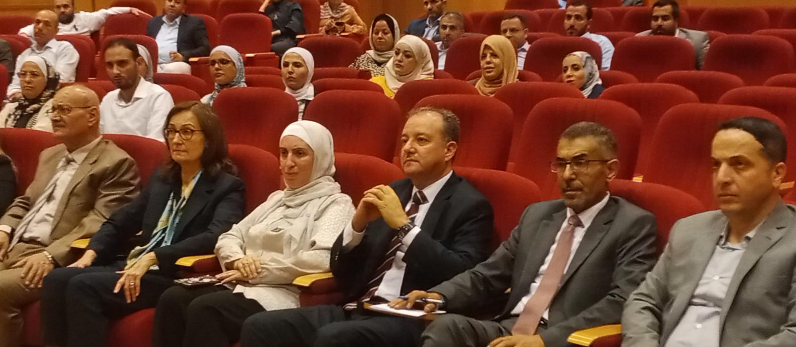 صورة حول : هيئة الأوراق المالية تستضيف ورشة عمل للتوعية بالذكاء الاصطناعي ومجالات استخداماته في القطاع العام هيئة الأوراق المالية تستضيف ورشة عمل للتوعية بالذكاء الاصطناعي ومجالات استخداماته في القطاع العام