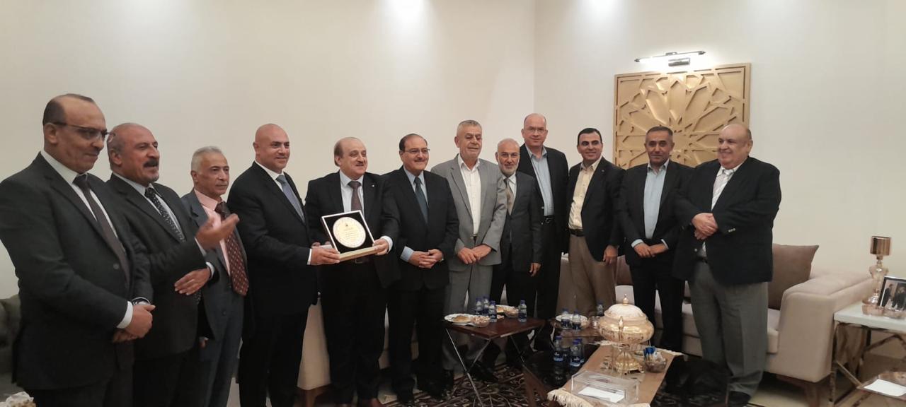 حزب البناء الوطني يكرم شخصيات وطنية تركت بصمات في مواقعها