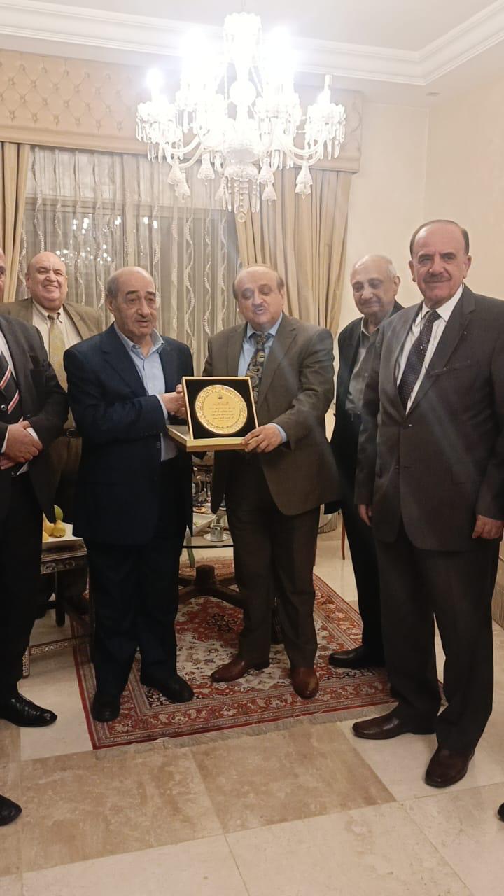 بالفيديو والصور ... حزب البناء الوطني يكرم الوزير الأسبق مجحم الخريشة