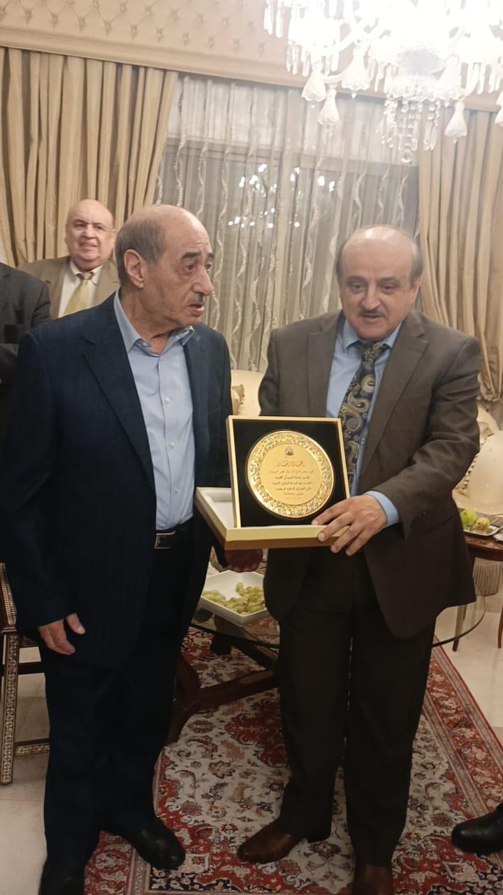 بالفيديو والصور ... حزب البناء الوطني يكرم الوزير الأسبق مجحم الخريشة
