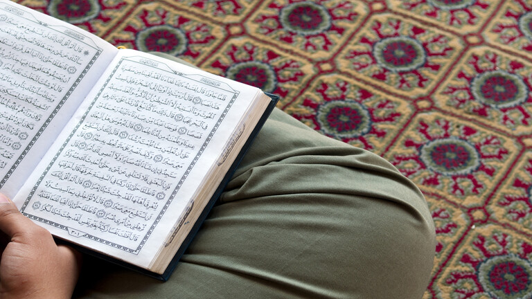 “النائب العام المصري يحقق في إذاعة القرآن الكريم بمصاحبة الموسيقى”