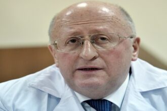 مركز “غاماليا” الروسي يطور لقاحًا ضد السرطان باستخدام الذكاء الاصطناعي