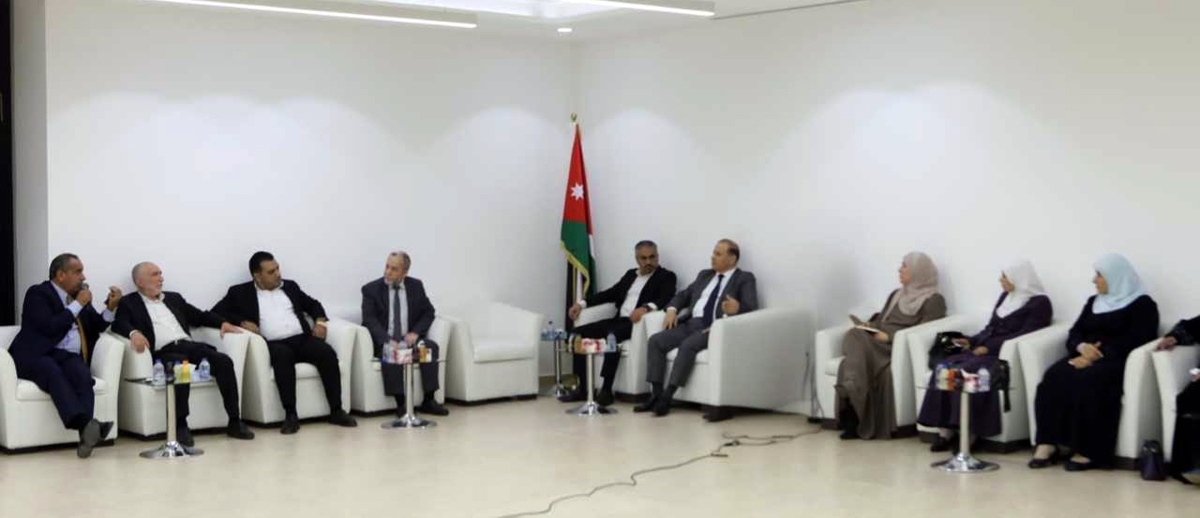 اجتماع في العاصمة لمناقشة تحديات قطاع الأشغال