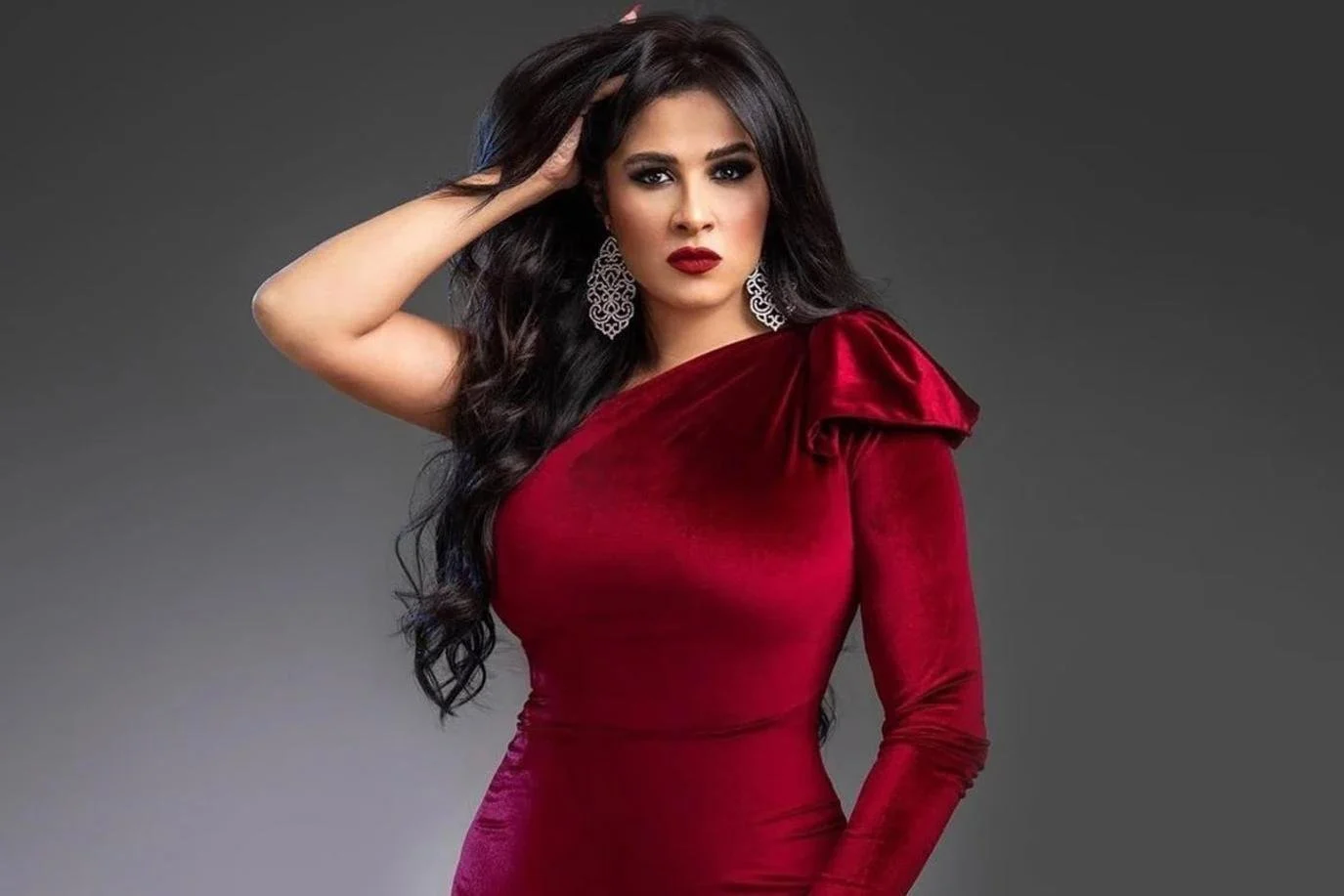 ياسمين عبدالعزيز تُعلن عن زيادة عدد حلقات مسلسلها “وتقابل الحبيب”