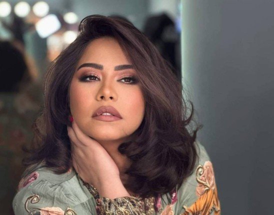 شيرين عبد الوهاب تعبر عن سعادتها بنجاح ألبومها