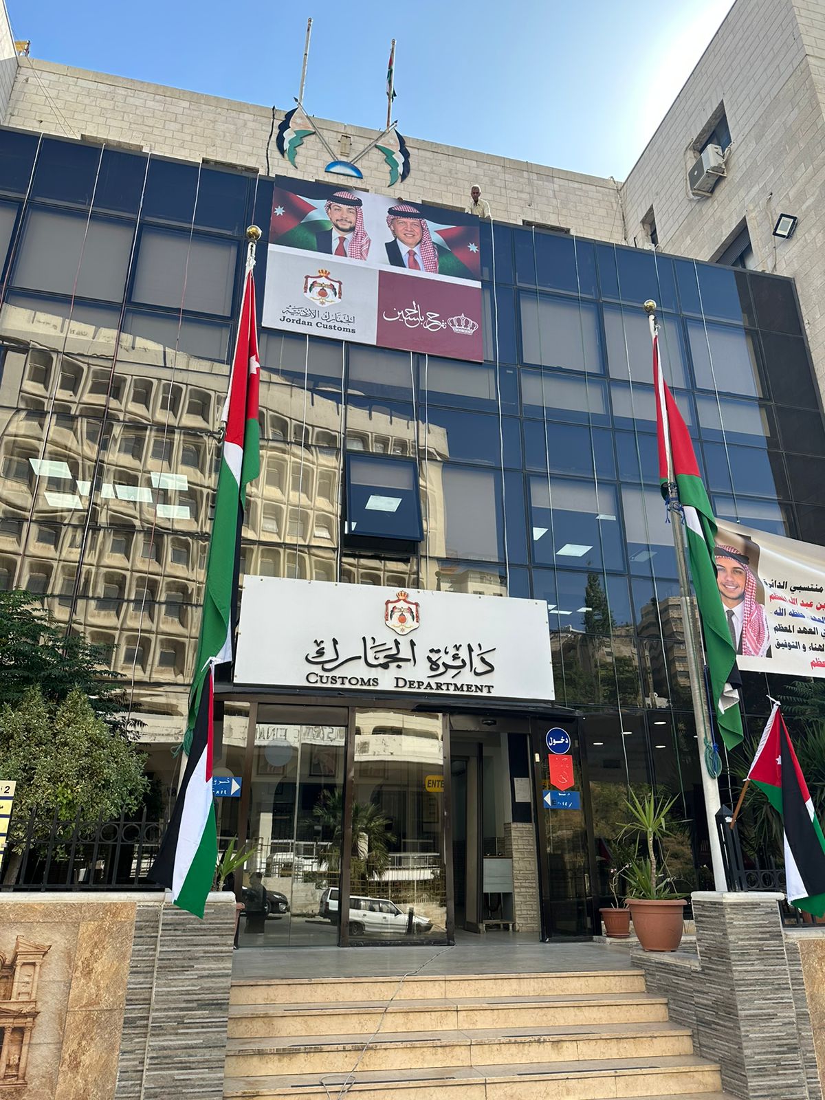 الجمارك تبحث تسهيلات لدعم قطاع الأثاث والاستثمار