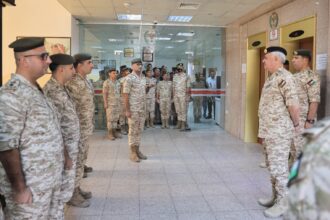 رئيس هيئة الأركان المشتركة يزور مديرية الدائرة المالية