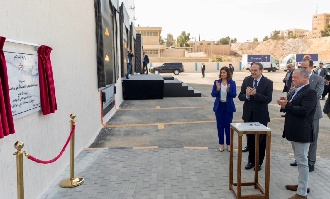 جلالة الملك عبدالله الثاني يفتتح مستودع المخزون الطبي الاستراتيجي