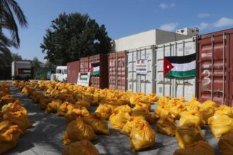 بدء توزيع المساعدات في المستشفى الميداني الأردني جنوب غزة