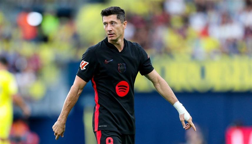 محتال ينصب على برشلونة بمليون يورو خلال انتقال ليفاندوفسكي