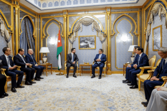 ولي العهد يلتقي رئيس الوزراء الفيتنامي