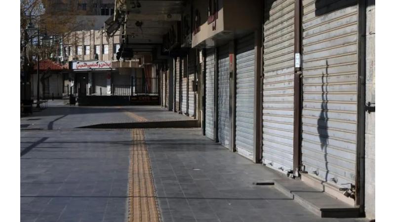 موعد بدء اغلاق المحلات التجارية الساعة التاسعة مساءً