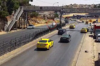 حادث دهس تحت جسر المشاة! فمن المخطئ؟