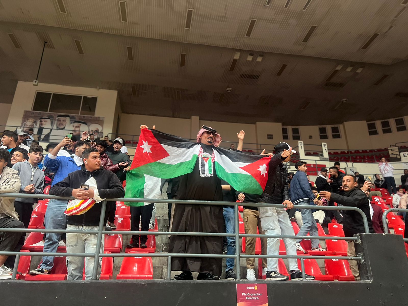 منتخبنا الوطني يفرط بالنقاط الثلاث أمام الكويت (صور)