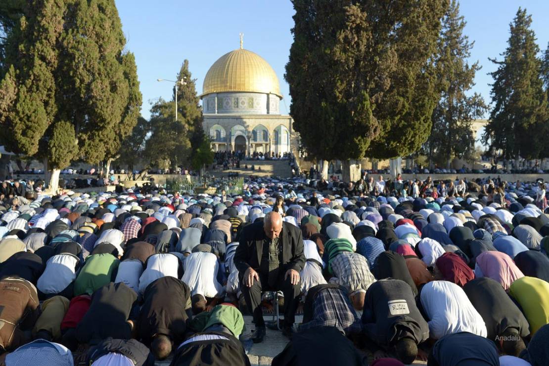 40 ألفا مصلي يؤدون صلاة الجمعة في المسجد الأقصى