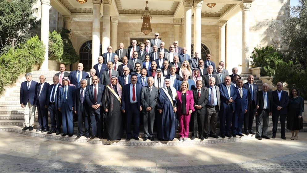 العيسوي يلتقي فعاليات ثقافية وأكاديمية وإعلامية