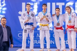 ما الحركة التى أدت الى سحب ميداليه لاعب إماراتي بعد فوزه على لاعب إسرائيلي(فيديو)