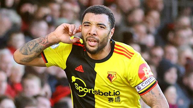 اللاعب البريطاني "تروي ديني" يهاجم محمد صلاح مجدداً