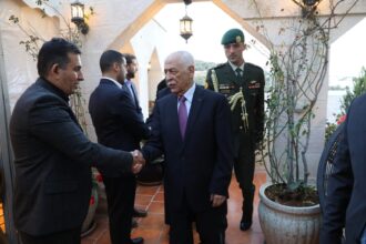 عاجل | مندوبا عن الملك وولي العهد..العيسوي يعزي بوفاة نجل السفير الفلسطيني وآل ملحس