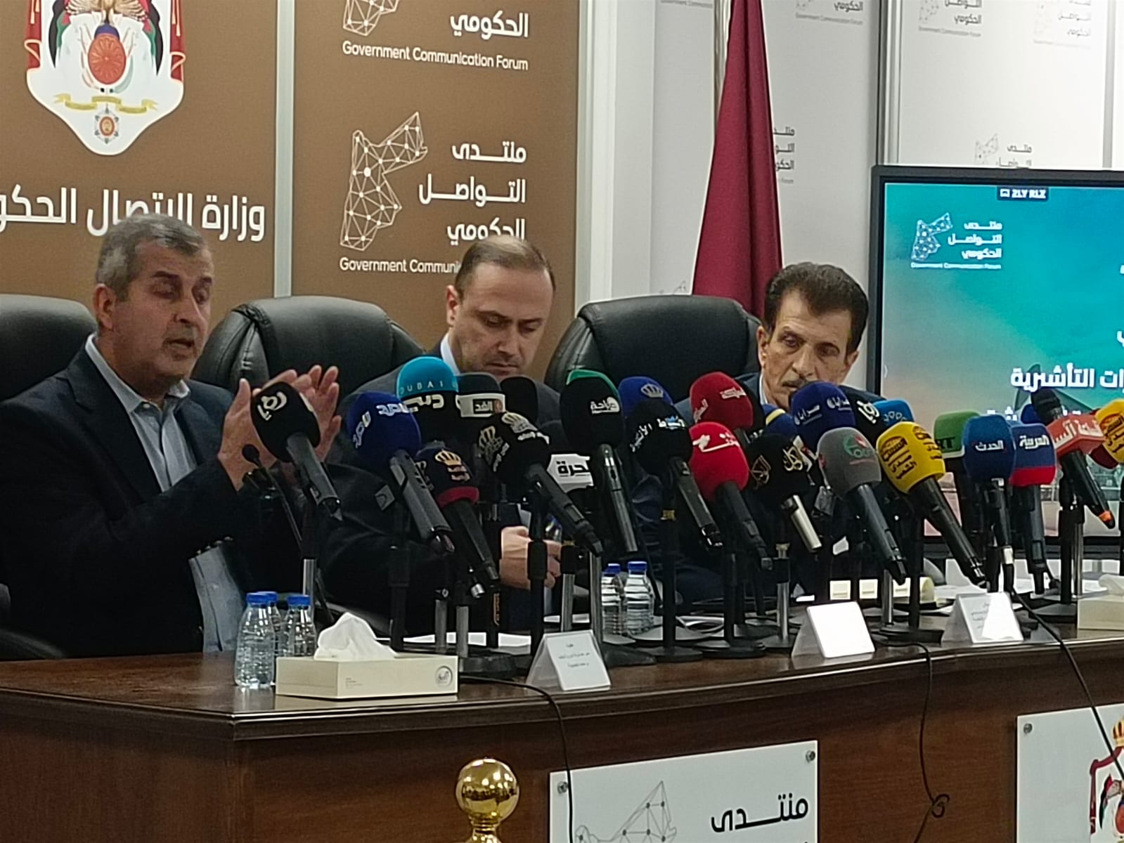 عاجل | الخرابشة: دراسة الغاز كشفت عن كميات متفائلة في حقل الريشة لكن يجب النظر إليها بشمولية